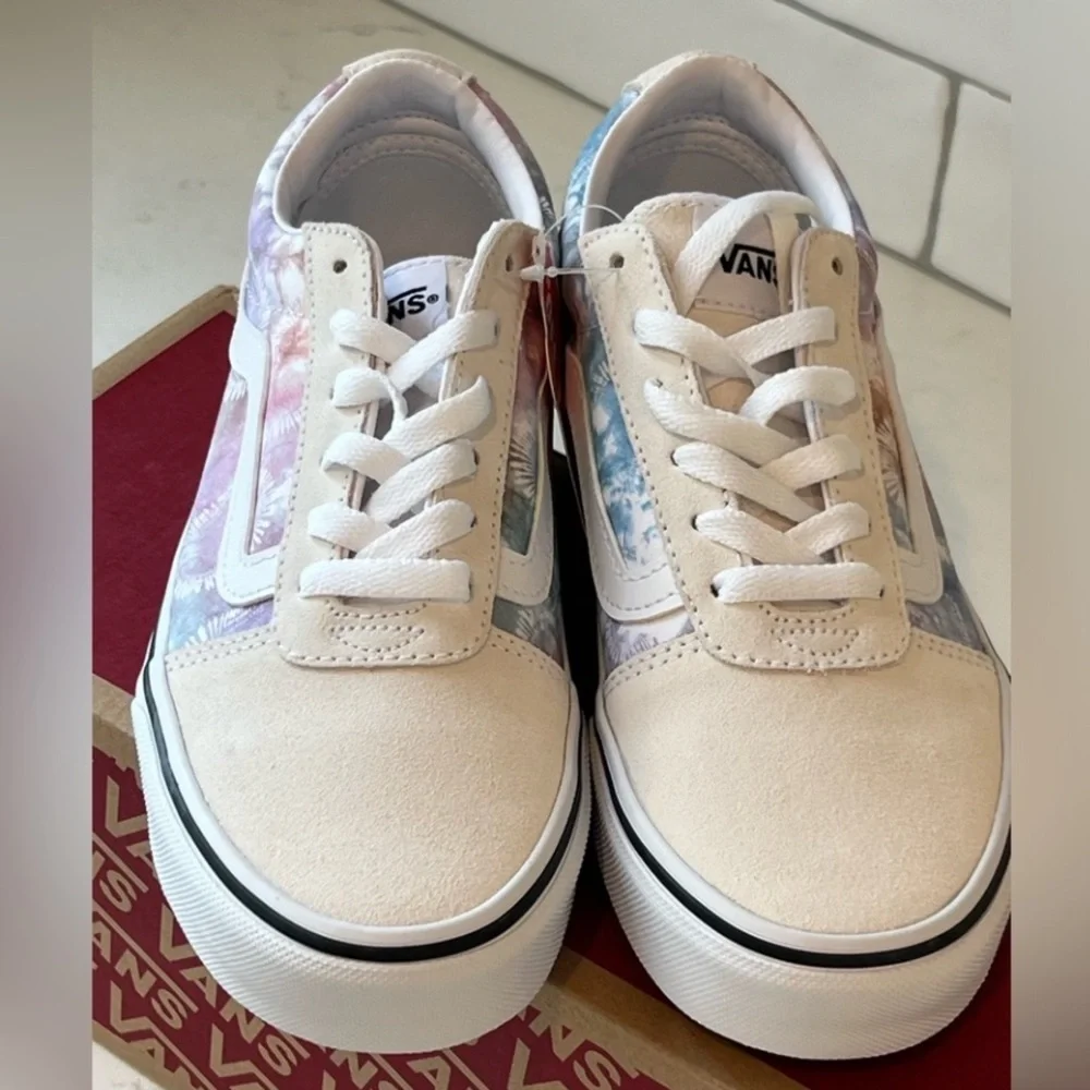 NWT! Vans Ward Pastel Heart Tie Dye Low Top Shoes Womens size 6 Brand new 🦄💜 - Picture 4 of 11